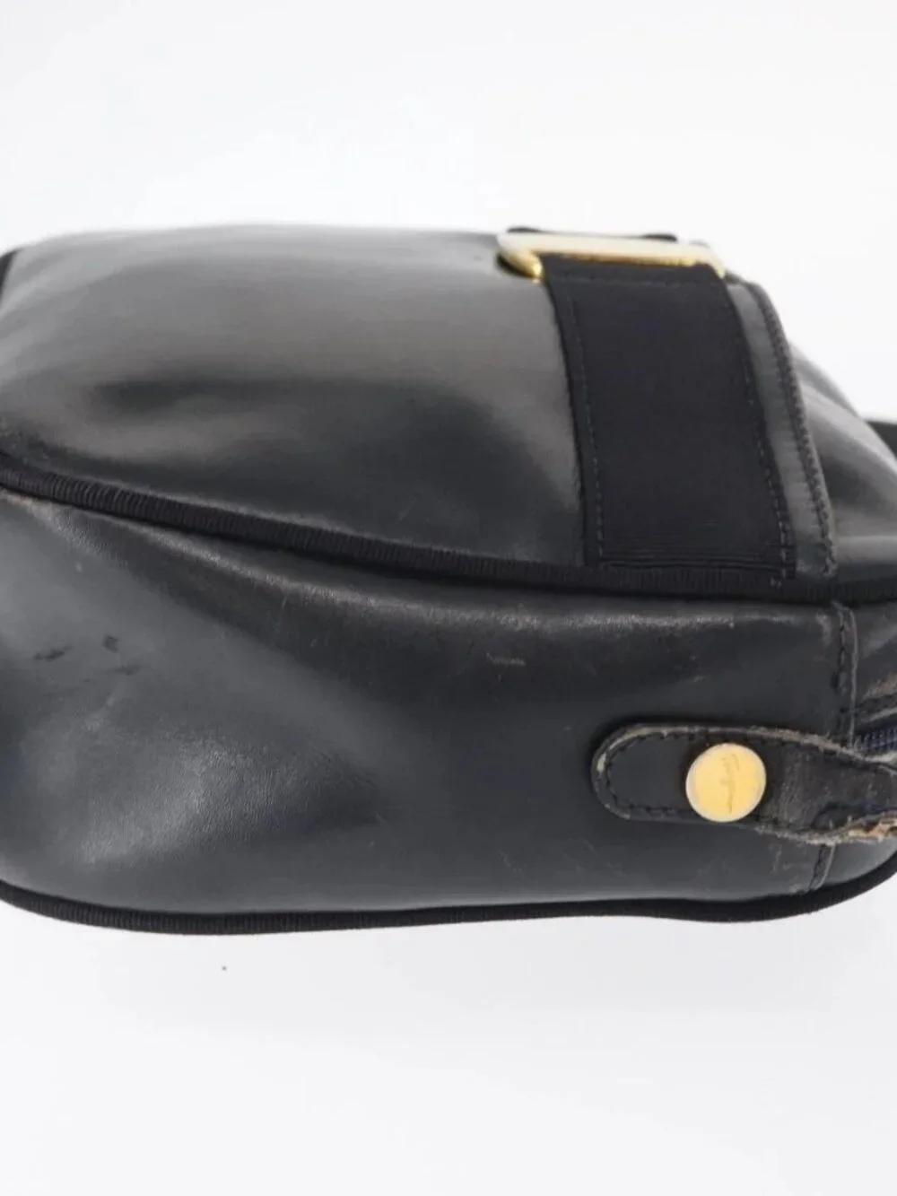 Salvatore Ferragamo Shoulder Bag Leather Navy Gold Auth ka1249